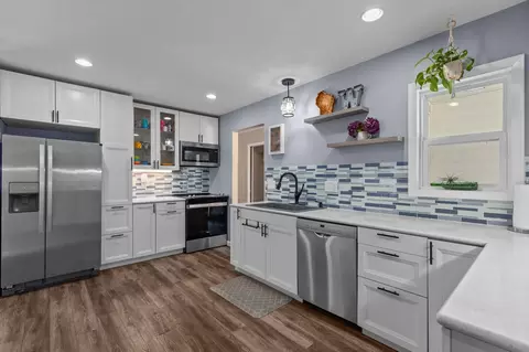 Kitchen - 1629 W Grant St, Appleton, WI 54914 photo 1 of 6