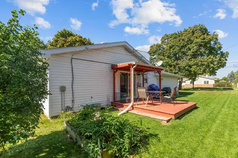 Exterior - 1629 W Grant St, Appleton, WI 54914 photo 5 of 7