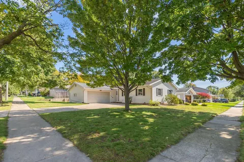 Exterior - 1629 W Grant St, Appleton, WI 54914 photo 7 of 7