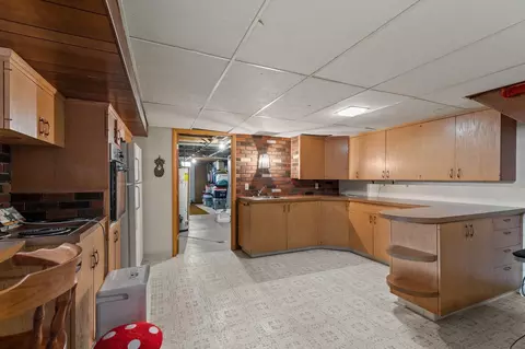Kitchen - 1629 W Grant St, Appleton, WI 54914 photo 6 of 6