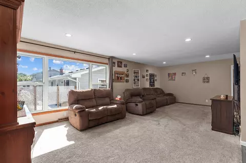 Living - 1629 W Grant St, Appleton, WI 54914 photo 1 of 2