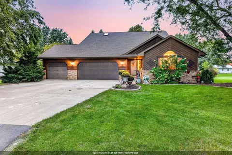 1408 W Seneca Dr, Appleton, WI 54914