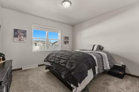 Bedroom - 3424 E Rubyred Dr, Appleton, WI 54913 photo 2 of 5