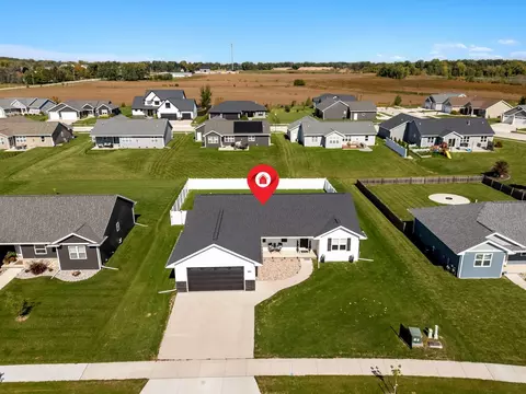 View/Area - 3424 E Rubyred Dr, Appleton, WI 54913 photo 1 of 12