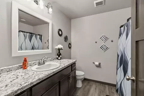 Bath - 3424 E Rubyred Dr, Appleton, WI 54913 photo 2 of 4