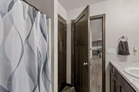 Bath - 3424 E Rubyred Dr, Appleton, WI 54913 photo 3 of 4