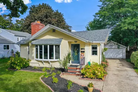 Exterior - 2112 N Owaissa St, Appleton, WI 54911 photo 9 of 9