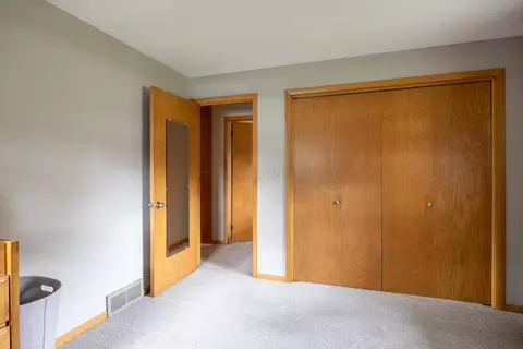 Bedroom - 2515 S Greenview St, Appleton, WI 54915 photo 6 of 7