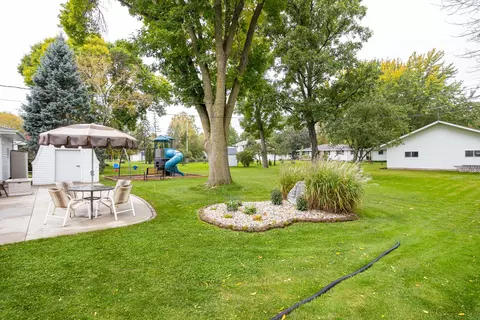 Exterior - 2515 S Greenview St, Appleton, WI 54915 photo 8 of 10
