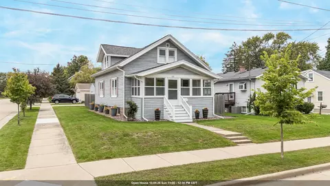 703 N Sawyer St, Oshkosh, WI 54902