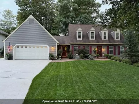 2075 Sandalwood Ct, Green Bay, WI 54304