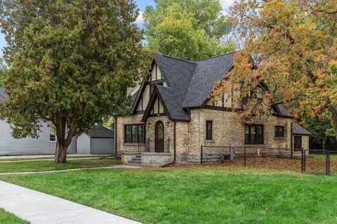 968 Butler Ave, Oshkosh, WI 54901
