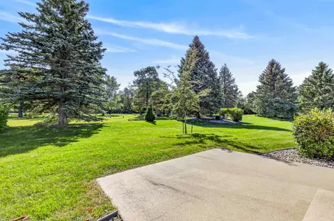 Exterior - 1057 W Windtree Dr #48, Appleton, WI 54914 photo 7 of 7