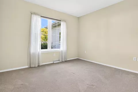 Bedroom - 1057 W Windtree Dr #48, Appleton, WI 54914 photo 5 of 5
