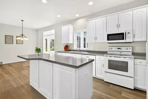 Kitchen - 1057 W Windtree Dr #48, Appleton, WI 54914 photo 7 of 7