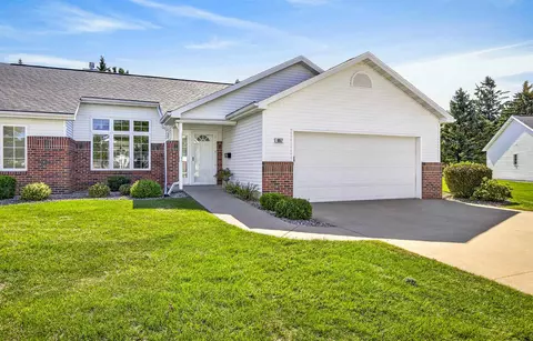 1057 W Windtree Dr #48, Appleton, WI 54914