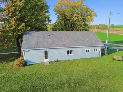 w1372 County Hh, New Holstein, WI 53061