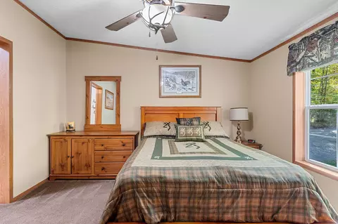 Bedroom - 16326 Faust Ln, White Lake, WI 54491 photo 4 of 4