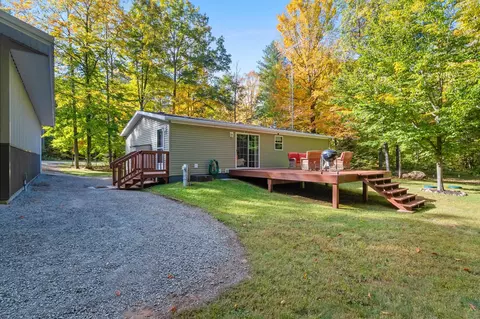 Exterior - 16326 Faust Ln, White Lake, WI 54491 photo 4 of 7