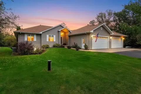 e4594 River Breeze Drive, Waupaca, WI 54981