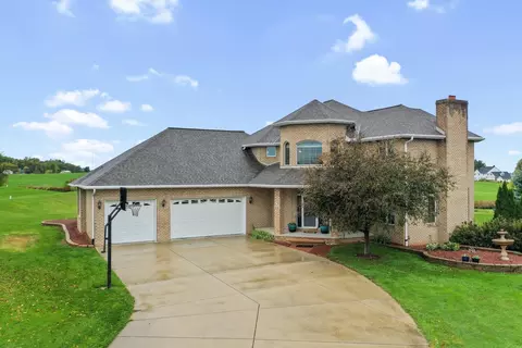 4140 Gemstone Trl, Green Bay, WI 54311