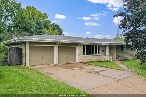 1530 W 7th Ave, Oshkosh, WI 54902