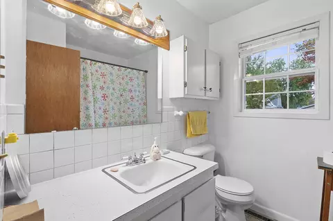 Bath - 1036 Bartelt St, Gresham, WI 54128 photo 1 of 2