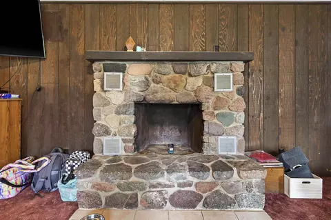 Living - 1036 Bartelt St, Gresham, WI 54128 photo 4 of 4