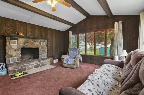 Living - 1036 Bartelt St, Gresham, WI 54128 photo 2 of 4