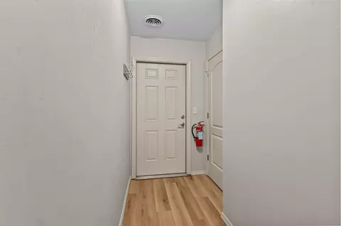 Entry Way - 4714 Everbreeze Cir, Appleton, WI 54913 photo 2 of 2