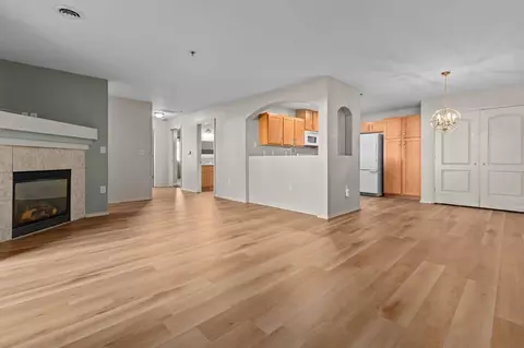 Living - 4714 Everbreeze Cir, Appleton, WI 54913 photo 5 of 8