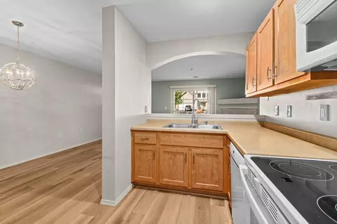Kitchen - 4714 Everbreeze Cir, Appleton, WI 54913 photo 4 of 4
