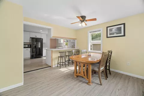 Dining - 2119 N Erb St, Appleton, WI 54911 photo 2 of 2