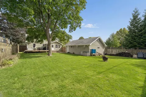 Exterior - 2119 N Erb St, Appleton, WI 54911 photo 6 of 7
