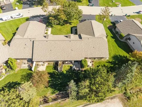 View/Area - 83 Spencer Village Ct, Appleton, WI 54914 photo 4 of 9