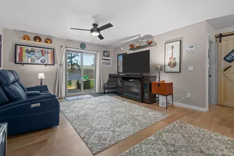 Living - 83 Spencer Village Ct, Appleton, WI 54914 photo 1 of 4