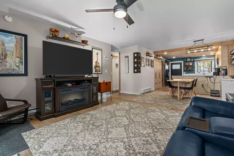 Living - 83 Spencer Village Ct, Appleton, WI 54914 photo 4 of 4