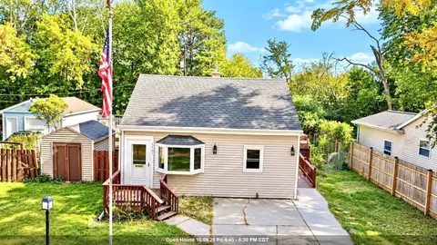 1141 S Oakland Ave, Green Bay, WI 54304