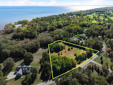 lot4 Edwards Ave #4, Marinette, WI 54143