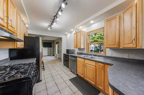 Kitchen - 1015 W Hawes St, Appleton, WI 54914 photo 2 of 4