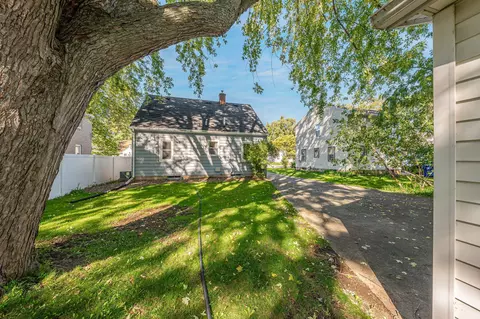 Exterior - 1015 W Hawes St, Appleton, WI 54914 photo 5 of 8