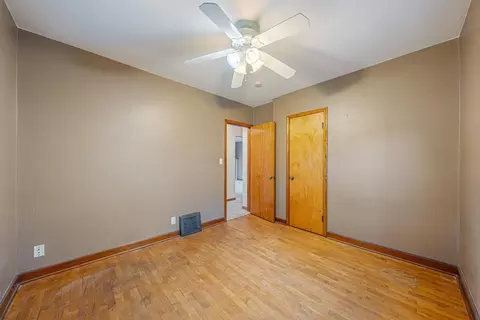Bedroom - 1015 W Hawes St, Appleton, WI 54914 photo 6 of 6