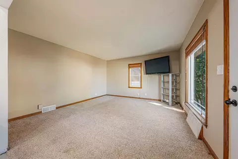 Living - 1015 W Hawes St, Appleton, WI 54914 photo 1 of 4