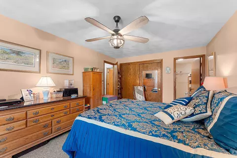 Bedroom - 1400 W Weiland Ln, Appleton, WI 54914 photo 2 of 10