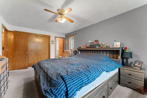 Bedroom - 1400 W Weiland Ln, Appleton, WI 54914 photo 7 of 10