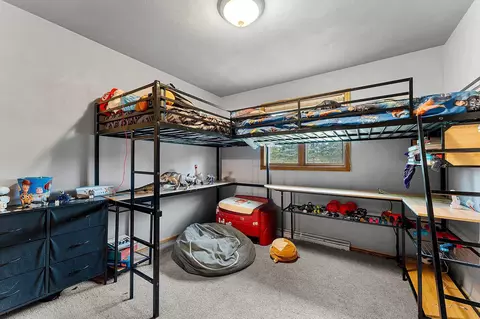 Bedroom - 1400 W Weiland Ln, Appleton, WI 54914 photo 10 of 10