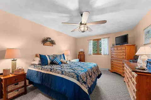 Bedroom - 1400 W Weiland Ln, Appleton, WI 54914 photo 1 of 10