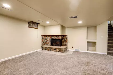 Living - 1630 E Glendale Ave, Appleton, WI 54911 photo 6 of 6