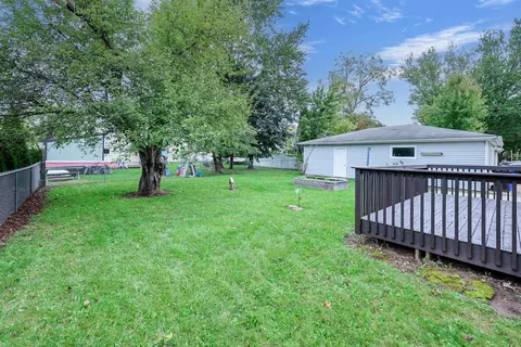 Exterior - 1630 E Glendale Ave, Appleton, WI 54911 photo 7 of 9