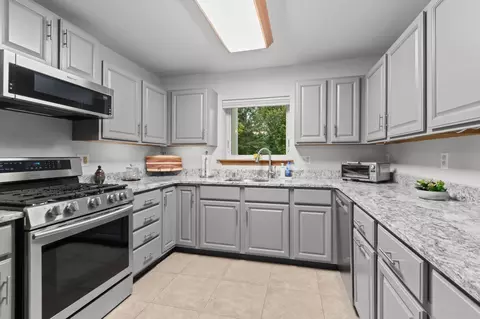 Kitchen - 1013 S West Ave #C, Appleton, WI 54915 photo 3 of 5